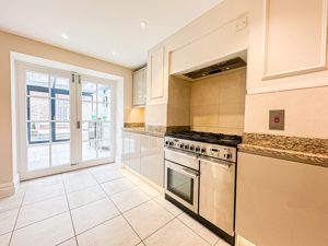 Photo 27- click for photo gallery